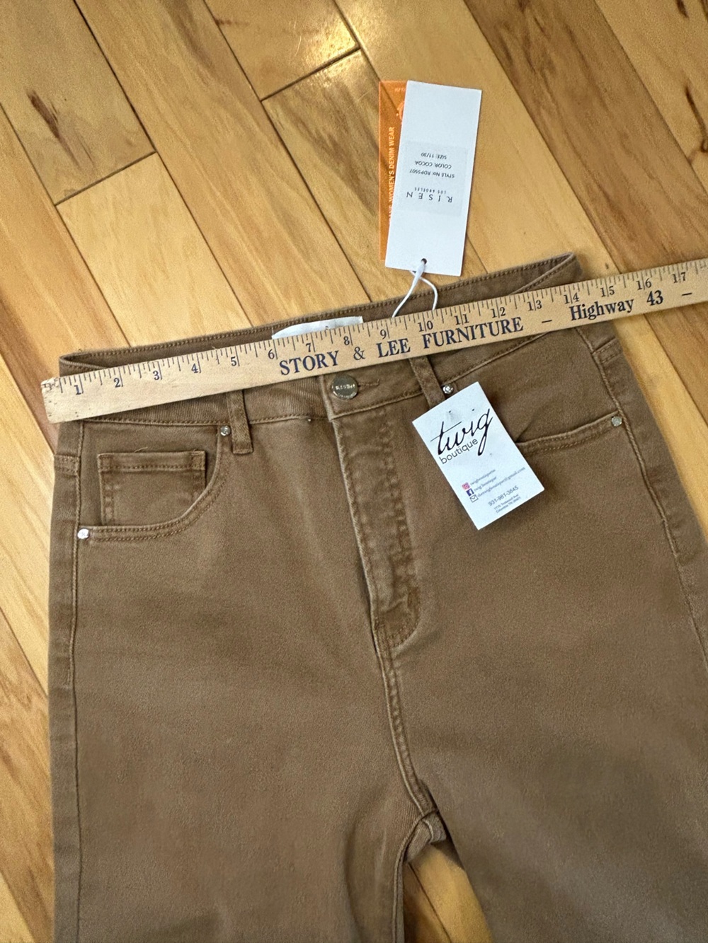 NWT Risen Cocoa Brown High Rise Raw Hem Slit Straight Juniors Jeans - Picture 13 of 16